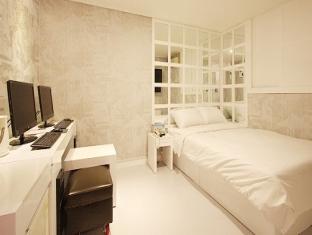 Reem Hotel 2*